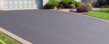 Best Driveway Pressure Washing  in Milford City, CT